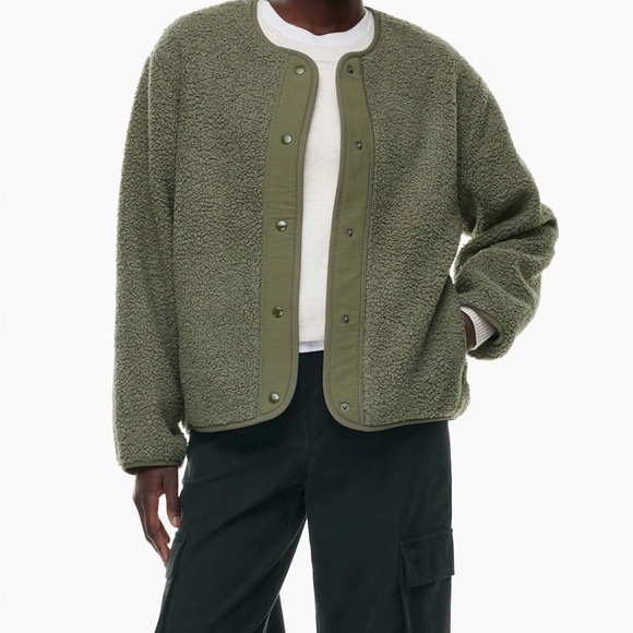Aritzia Jackets & Blazers - Aritzia Sherpa Liner Jacket